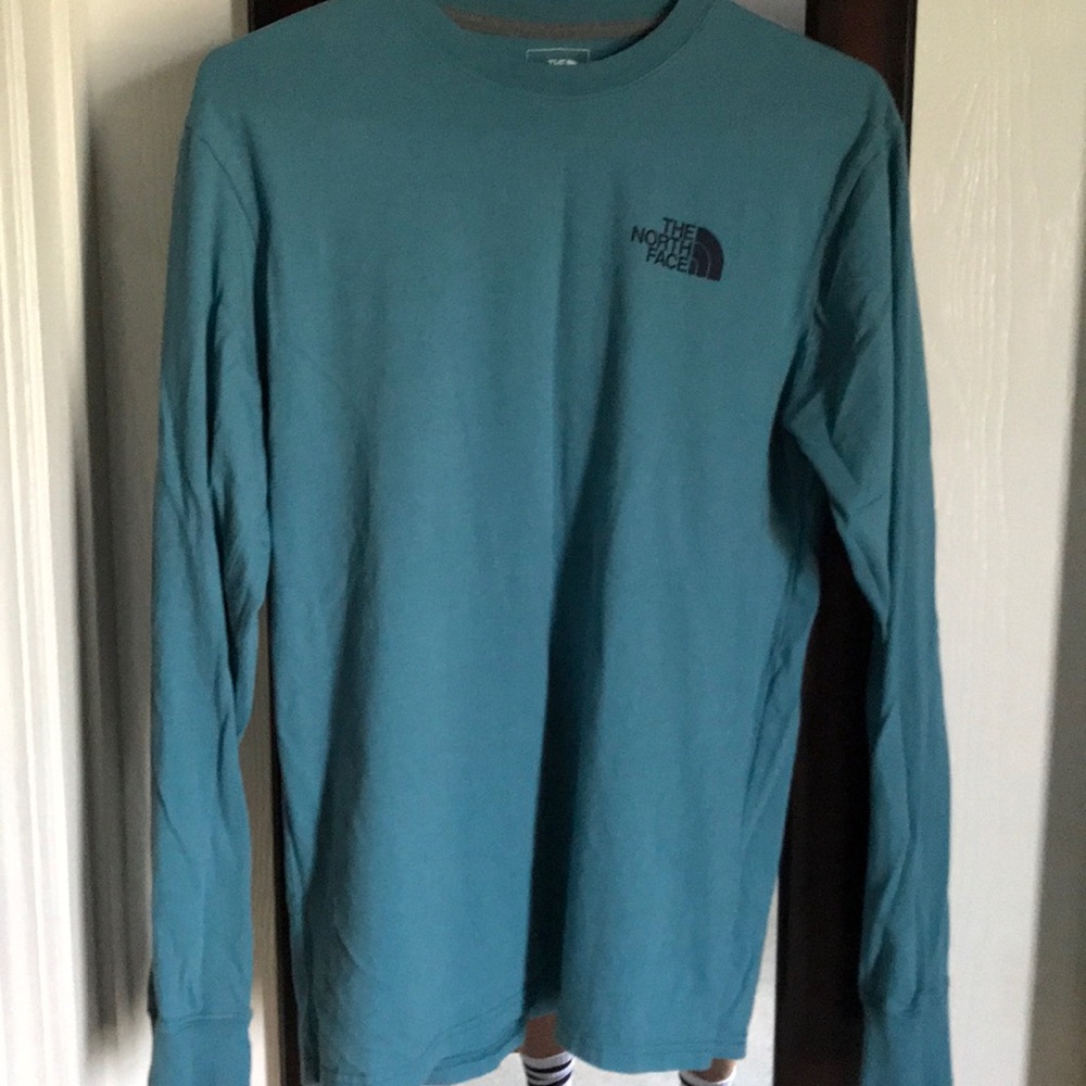 The North Face L/S Red Box T-Shirt. Aqua/Navy. Sm.